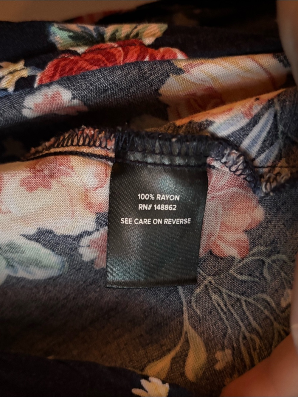 torrid Navy Floral Scoop Neck Top - Picture 5 of 6